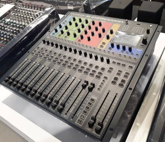 WWW.BULKPHSALES.COM Mezcladores digitales, mezcladores analógicos, equipos de DJ, tocadiscos y otros productos nuevos.