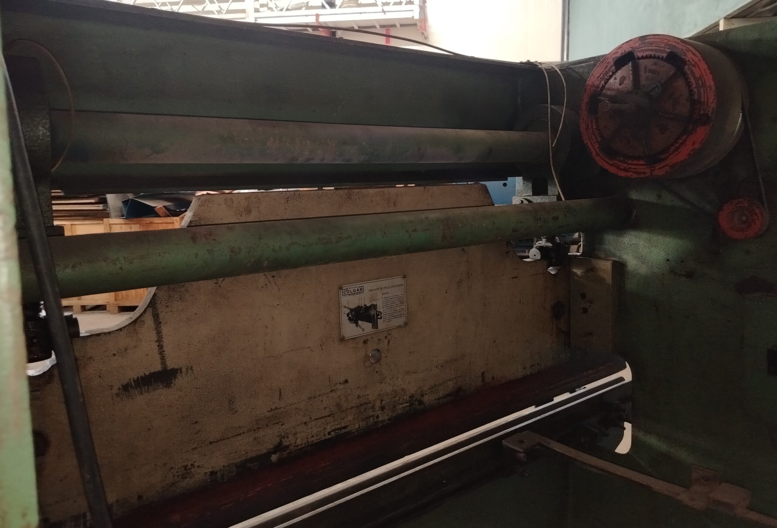 SE VENDE DOBLADORA DE LAMINAS ELECTRICA