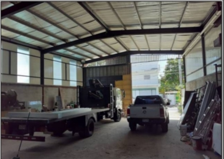 SE VENDE GALERA CON OFICINAS