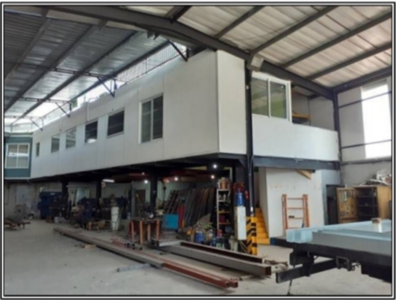 SE VENDE GALERA CON OFICINAS