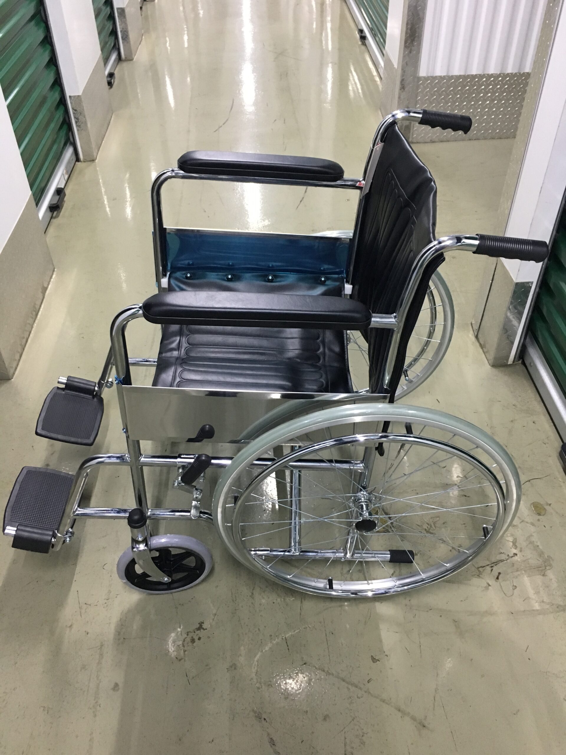 SILLAS DE RUEDAS, NUEVAS EN CAJA CON GARANTIA, SE ENTREGA A DOMICILIO