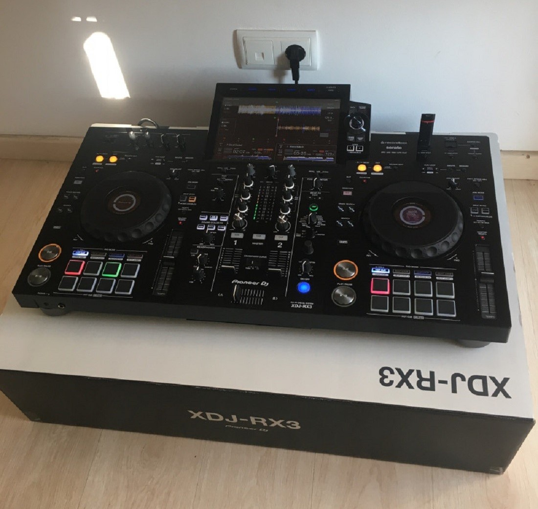 AlphaTheta XDJ-AZ, AlphaTheta OMNIS-DUO , Pioneer DJ OPUS-QUAD, Pioneer DJ XDJ-RX3, Pioneer XDJ-XZ, Pioneer DJ DDJ-FLX10, AlphaTheta DDJ-GRV6, Pioneer DDJ-1000, Pioneer DDJ-1000SRT, Pioneer DJ DDJ-REV7,Pioneer CDJ-3000, Pioneer DJ DJM-A9, AlphaTheta Euphonia