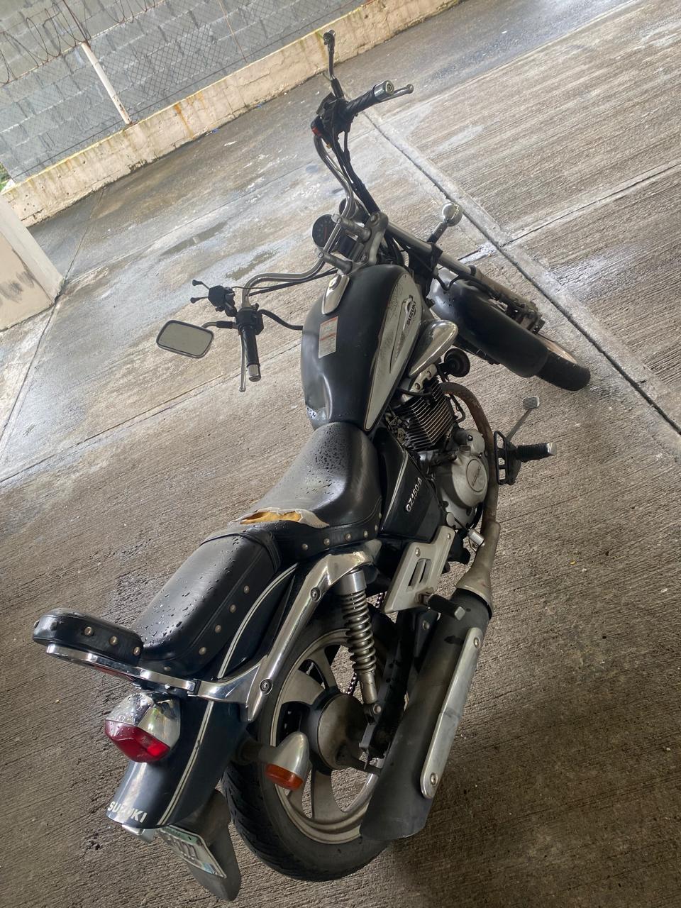 Moto Suzuki GZ 150 (2016) – Excelente Precio, Único Dueño, Bajo Consumo