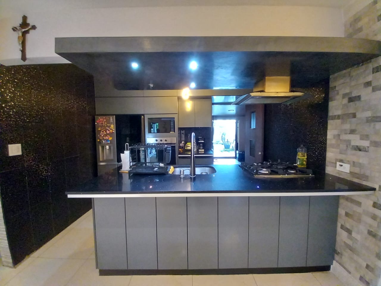 🔥 SE VENDE CASA – EXCELENTE UBICACIÓN 🔥