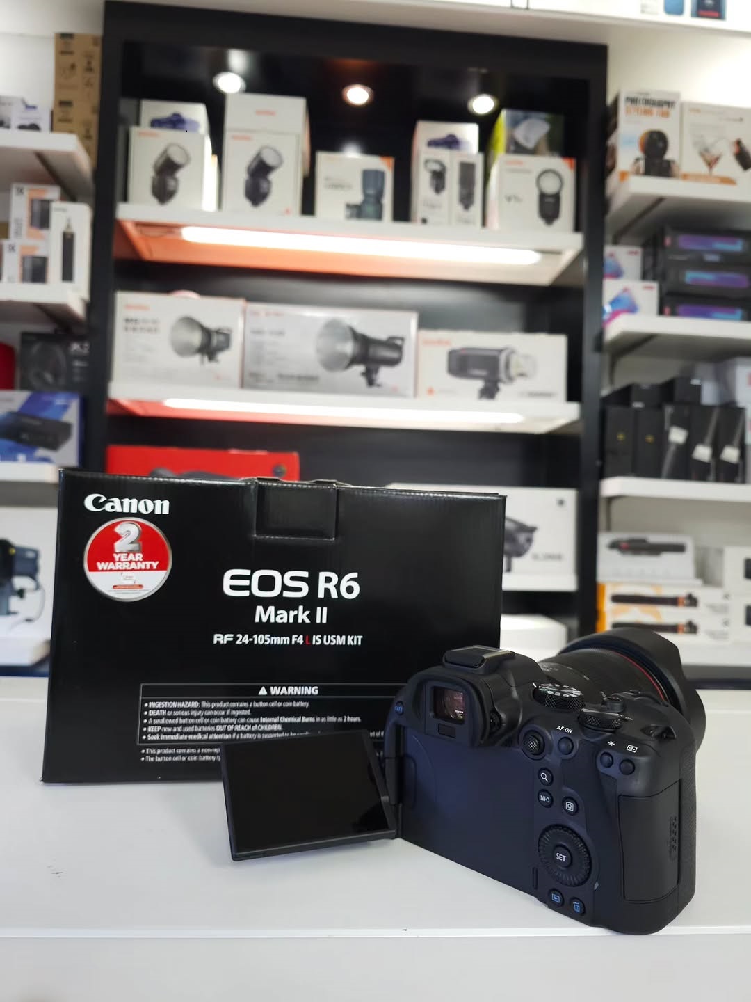 Fujifilm X100VI, Canon EOS R5, Canon EOS R6, Nikon Z5II, Sony A7C II, Panasonic, Leica, Ricoh