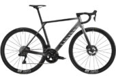 2026 Canyon Ultimate CFR Di2 Road Bike (WORLDRACYCLES)