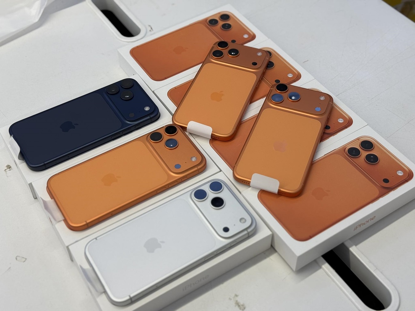 Original, nuevo Apple iPhone 17 Pro Max, iPhone 17 Pro, iPhone 17 , iPhone Air , Apple iPhone 16 Pro Max, iPhone 16 Pro, iPhone 16, iPhone 16 Plus, iPhone 15 Pro Max, iPhone 15 Pro, Samsung Galaxy S26 Ultra , Samsung Galaxy S26