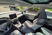 2025 Toyota RAV4 XLE Full Options Model