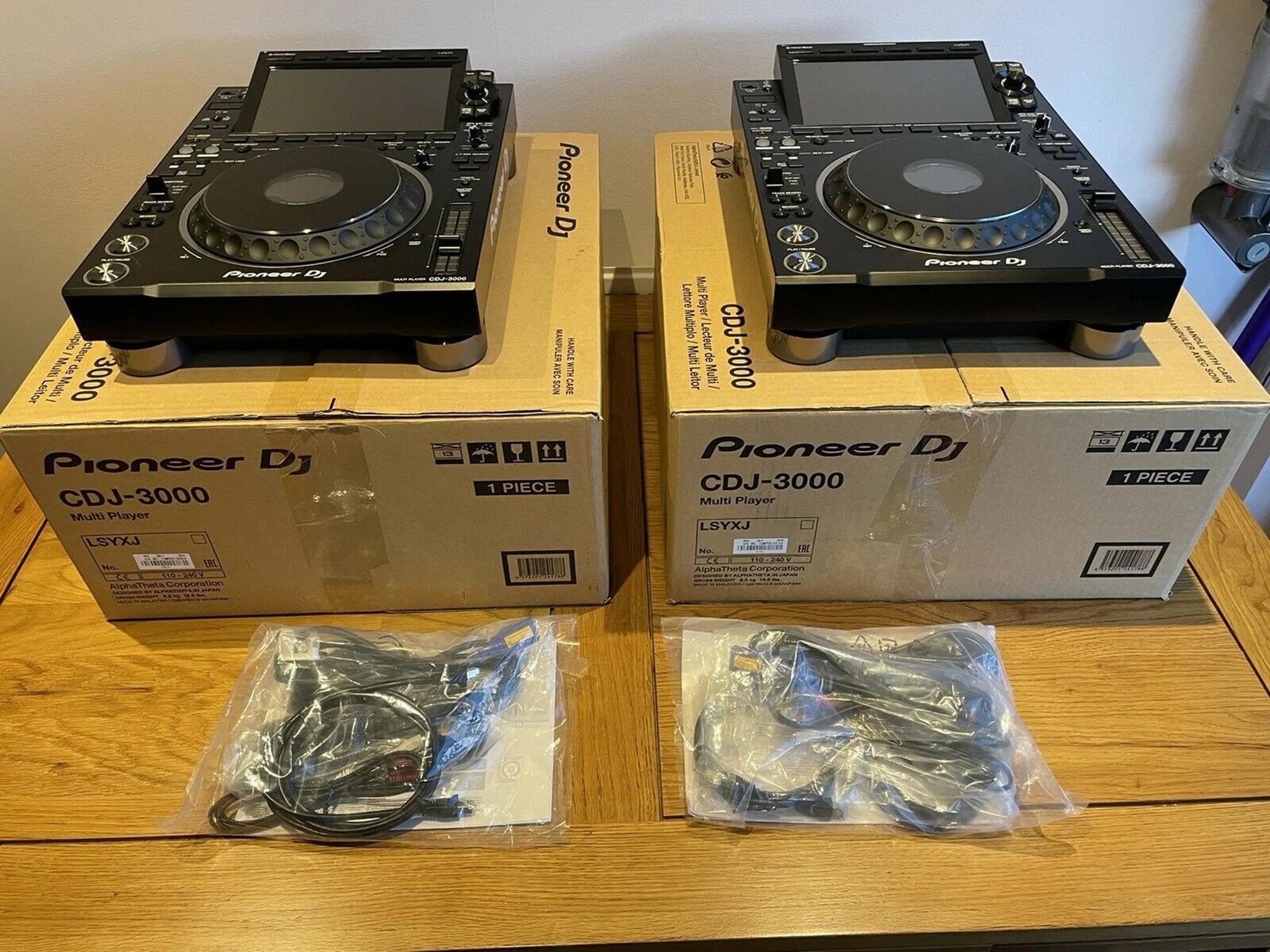 AlphaTheta  CDJ-3000X, AlphaTheta Euphonia,  Pioneer CDJ-3000, Pioneer DJ DJM-A9,  Pioneer CDJ-2000NXS2, Pioneer DJM-900NXS2, Pioneer DJ DJM-V10 , AlphaTheta XDJ-AZ, AlphaTheta OMNIS-DUO, Pioneer DJ OPUS-QUAD, Pioneer DJ XDJ-RX3, Pioneer XDJ-XZ, Pioneer DJ DDJ-FLX10, AlphaTheta DDJ-GRV6, Pioneer DDJ-1000, Pioneer DDJ-1000SRT, Pioneer DJ DDJ-REV7,   Denon DJ Prime 4+