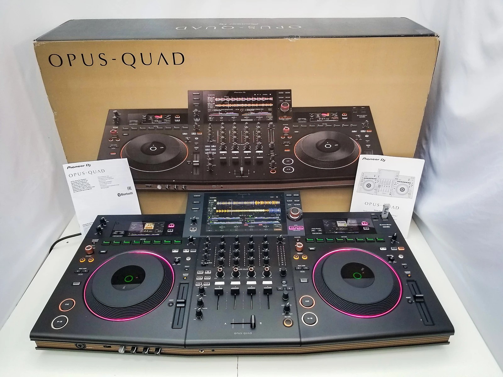 AlphaTheta XDJ-AZ, AlphaTheta OMNIS-DUO, Pioneer DJ OPUS-QUAD, Pioneer DJ XDJ-RX3, Pioneer XDJ-XZ, Pioneer DJ DDJ-FLX10, AlphaTheta DDJ-GRV6, Pioneer DDJ-1000SRT, Pioneer DJ DDJ-REV7,  AlphaTheta  CDJ-3000X, AlphaTheta Euphonia, Pioneer CDJ-3000, Pioneer DJ DJM-A9,  Pioneer CDJ-2000NXS2, Pioneer DJM-900NXS2, Pioneer DJ DJM-V10