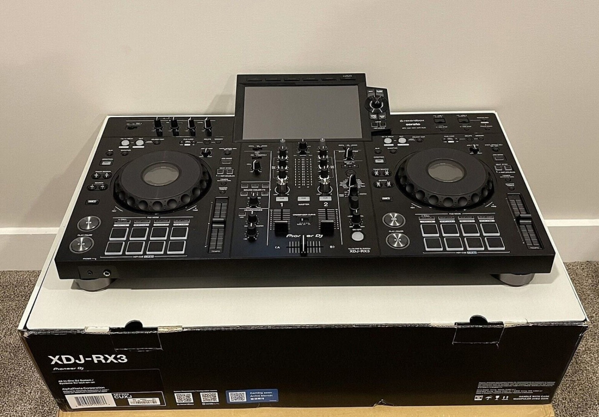 AlphaTheta XDJ-AZ, AlphaTheta OMNIS-DUO, Pioneer DJ OPUS-QUAD, Pioneer DJ XDJ-RX3, Pioneer XDJ-XZ, Pioneer DJ DDJ-FLX10, AlphaTheta DDJ-GRV6, Pioneer DDJ-1000SRT, Pioneer DJ DDJ-REV7,  AlphaTheta  CDJ-3000X, AlphaTheta Euphonia, Pioneer CDJ-3000, Pioneer DJ DJM-A9,  Pioneer CDJ-2000NXS2, Pioneer DJM-900NXS2, Pioneer DJ DJM-V10