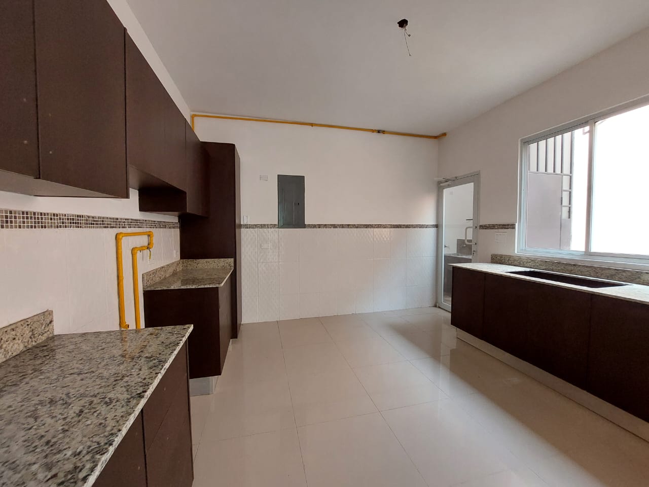 El Doral, Residencial El Bosque, Casa en Venta
