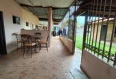 Amplia Vivienda en Las Acacias. Residencial o Comercial.