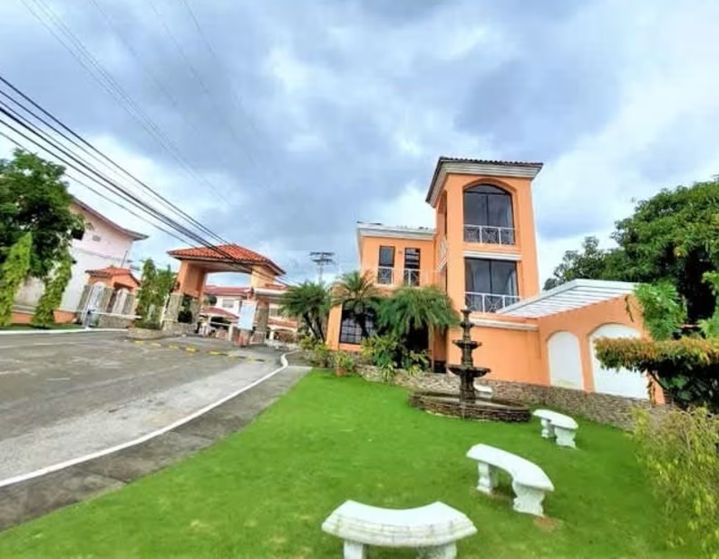 El Doral, Residencial El Bosque, Casa en Venta