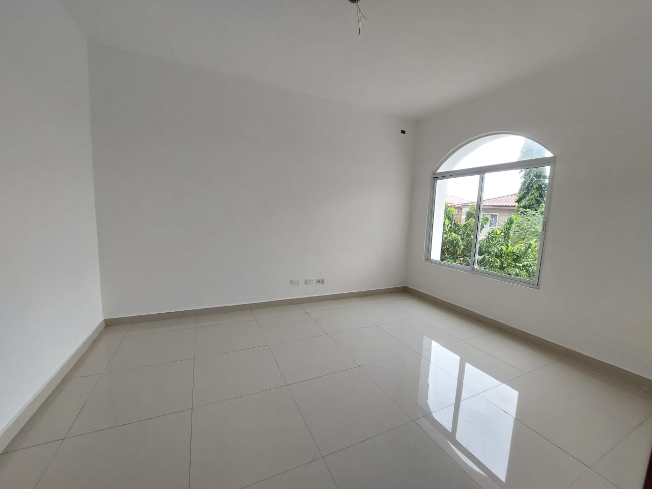 El Doral, Residencial El Bosque, Casa en Venta