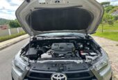 Toyota Hilux 2.4L TDi 4×4 CD Año 2023 51200km Gris